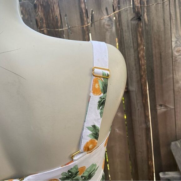 WeWoreWhat Orange Fruit Print Straight Neck Corset Crop Top size XS NWT - Picture 11 of 12